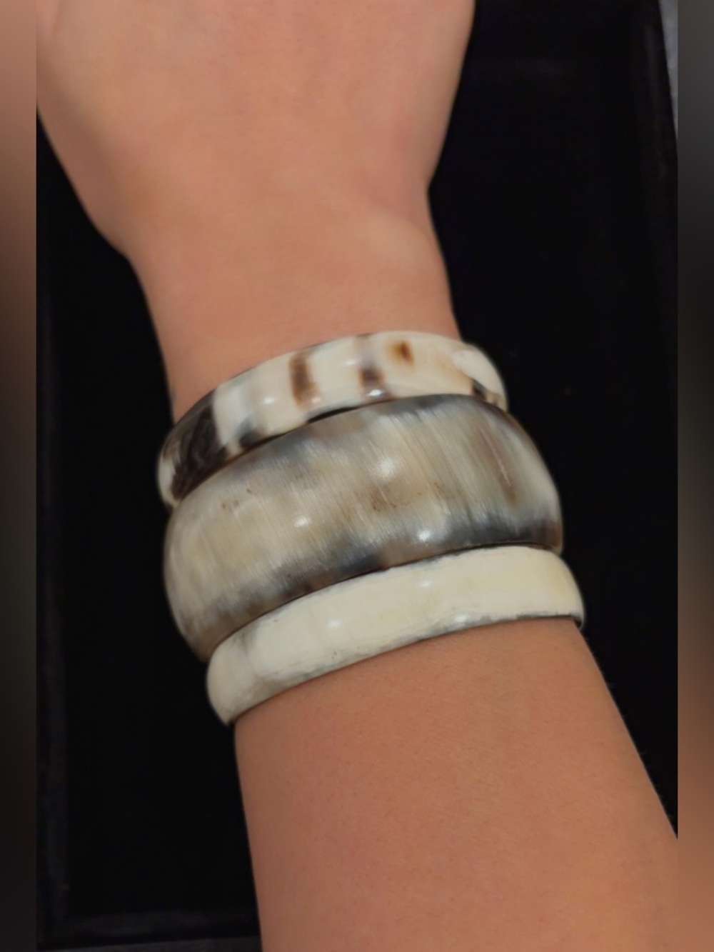 Handmade Carved Natural Ivory Brown Horn Wide Bangle Bracelet Stack - Set 3 - Picture 2 of 4